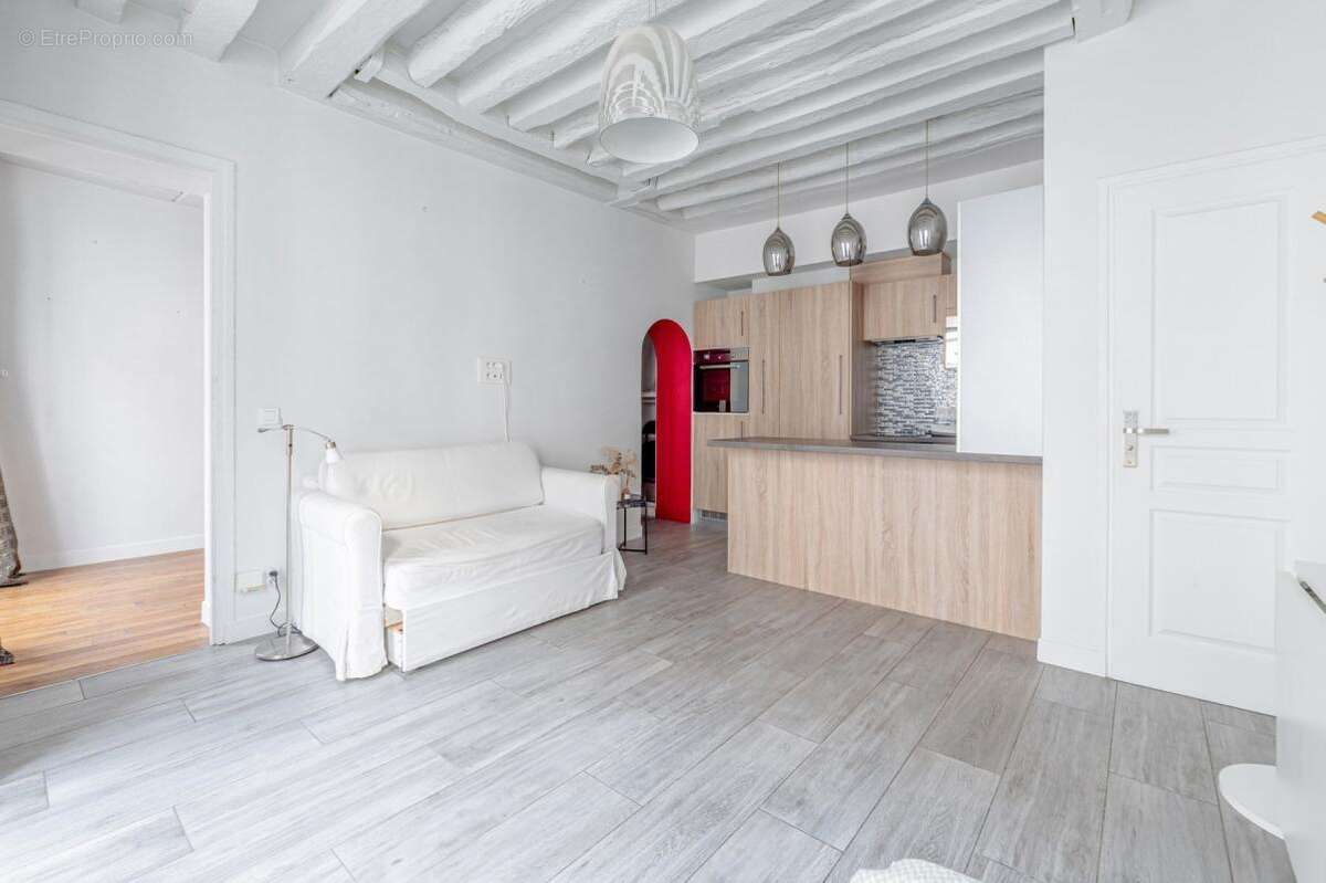 Appartement à PARIS-2E