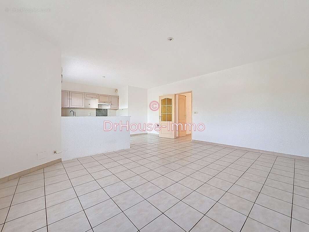 Appartement à SAINTE-MARIE