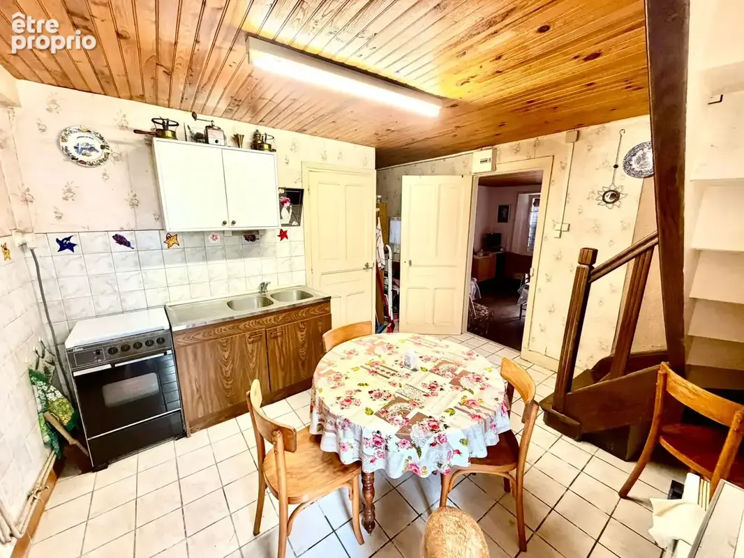 Maison de village avec terrain et dépendances - photo 6