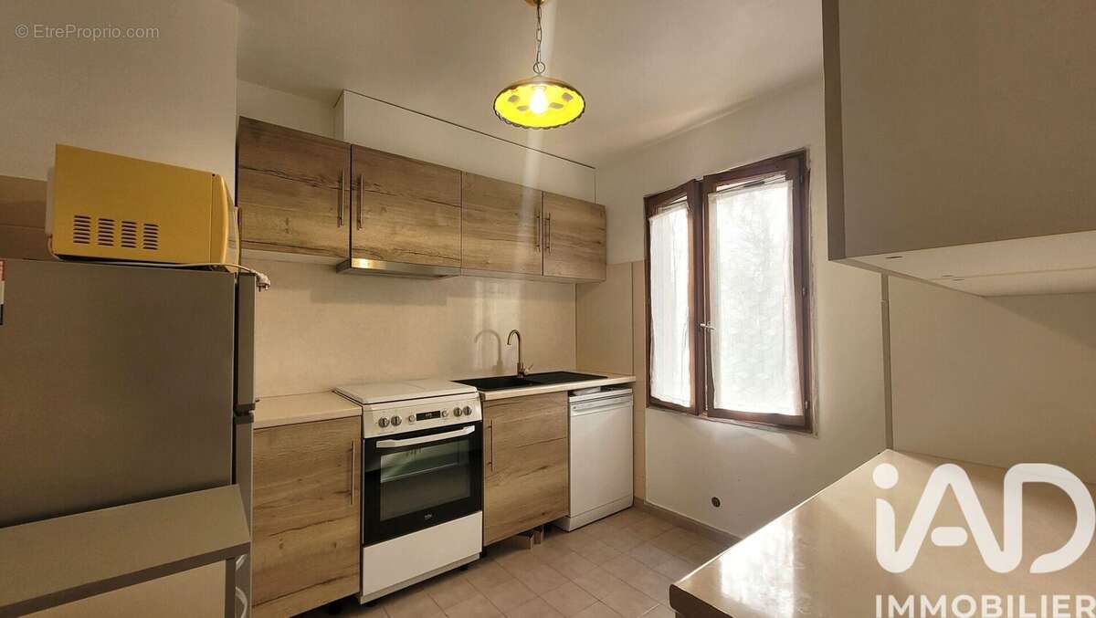 Photo 4 - Maison à REGUSSE