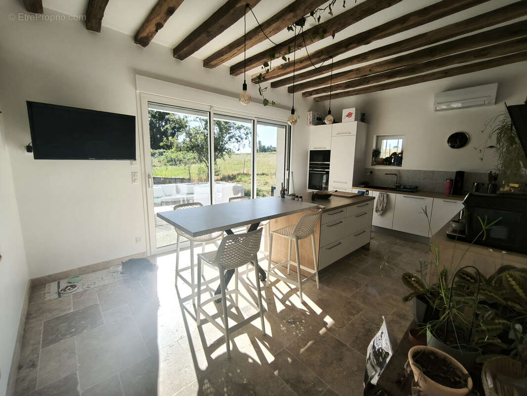 Magnifique longère de caractère entièrement rénovée   168 m2   4 chambres   Azay-sur-Cher - photo 2