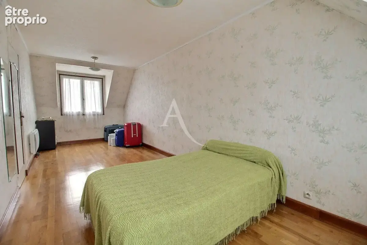 Maison familiale de 140m² dans le quartier de la marnière à Maurepas - photo 9