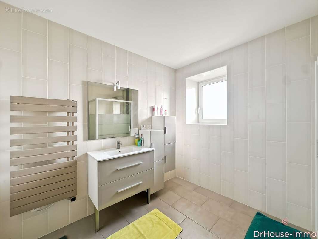 Maison à MAROLLES-LES-BRAULTS