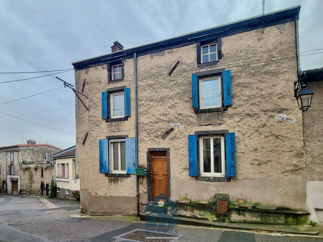 Maison à COURNON-D'AUVERGNE