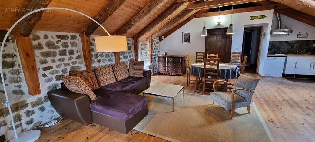 Maison à LE CHAMBON-SUR-LIGNON