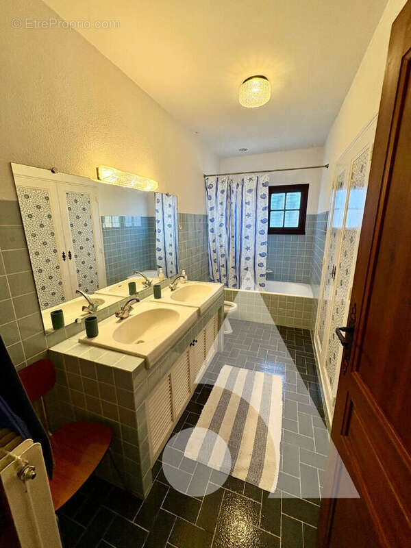 Maison à TOURTOUR