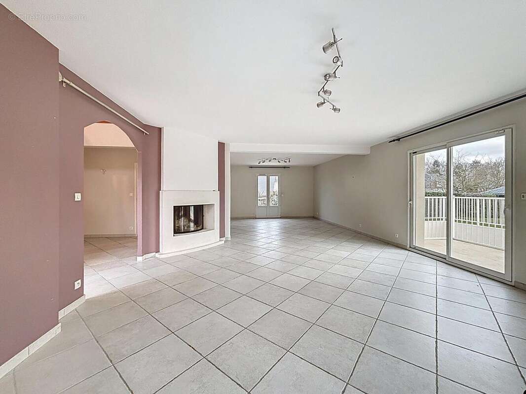 Photo 2 - Maison à SAINT-CYR-SUR-LOIRE