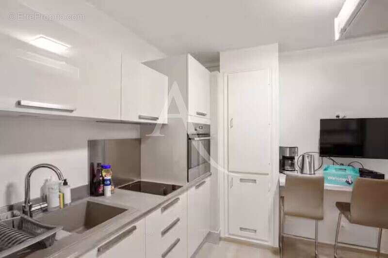 Commerce à PARIS-11E