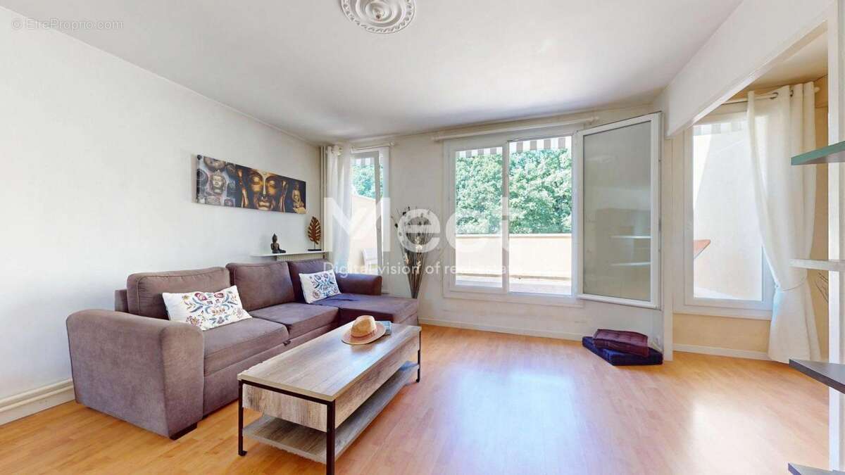 Appartement à MAUREPAS