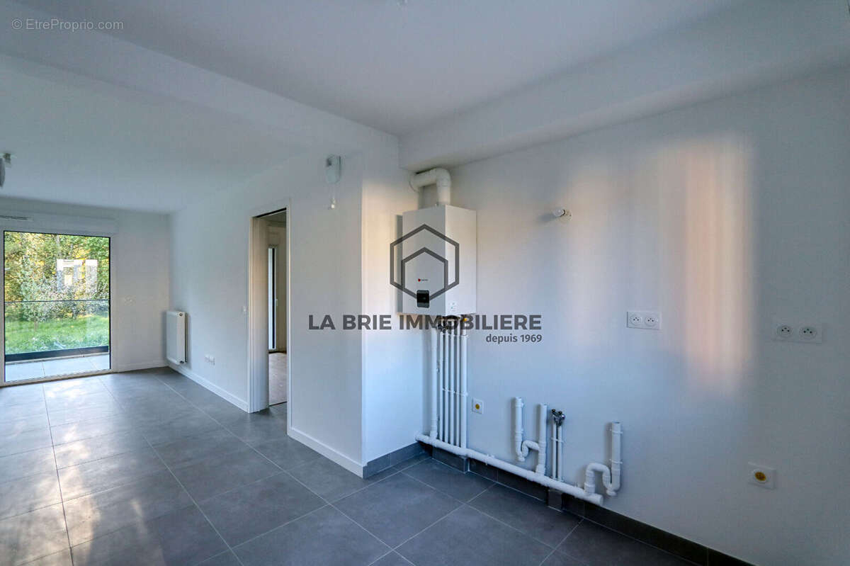 Appartement à RUBELLES