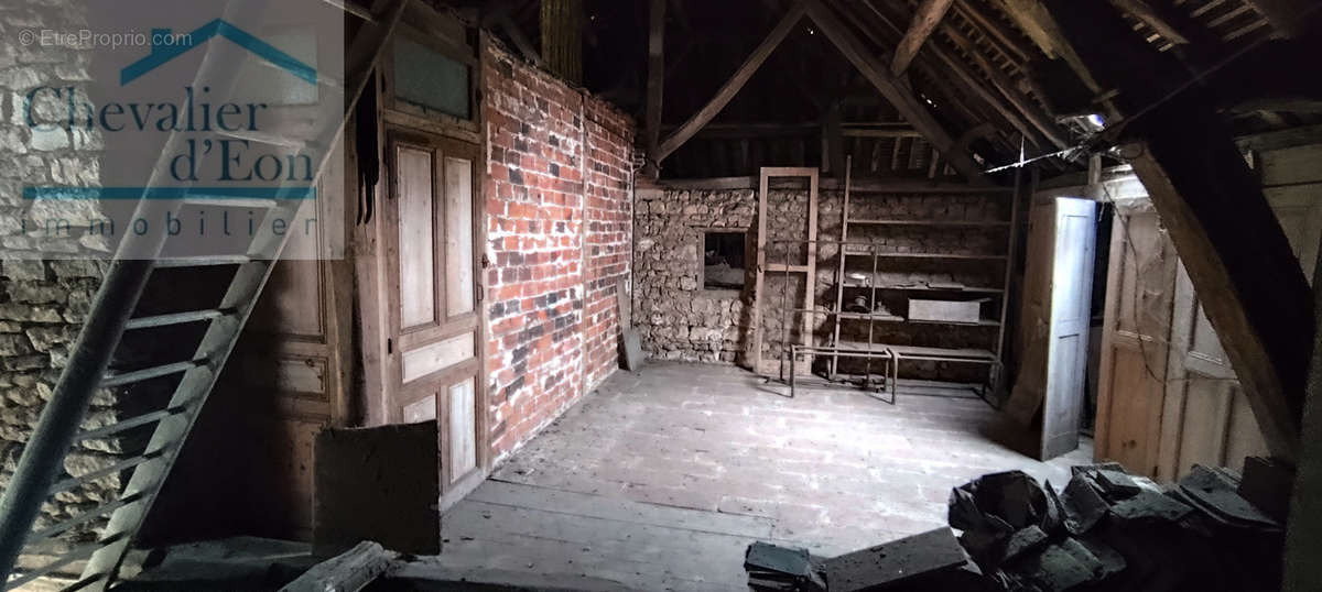 Maison à COUSSEGREY