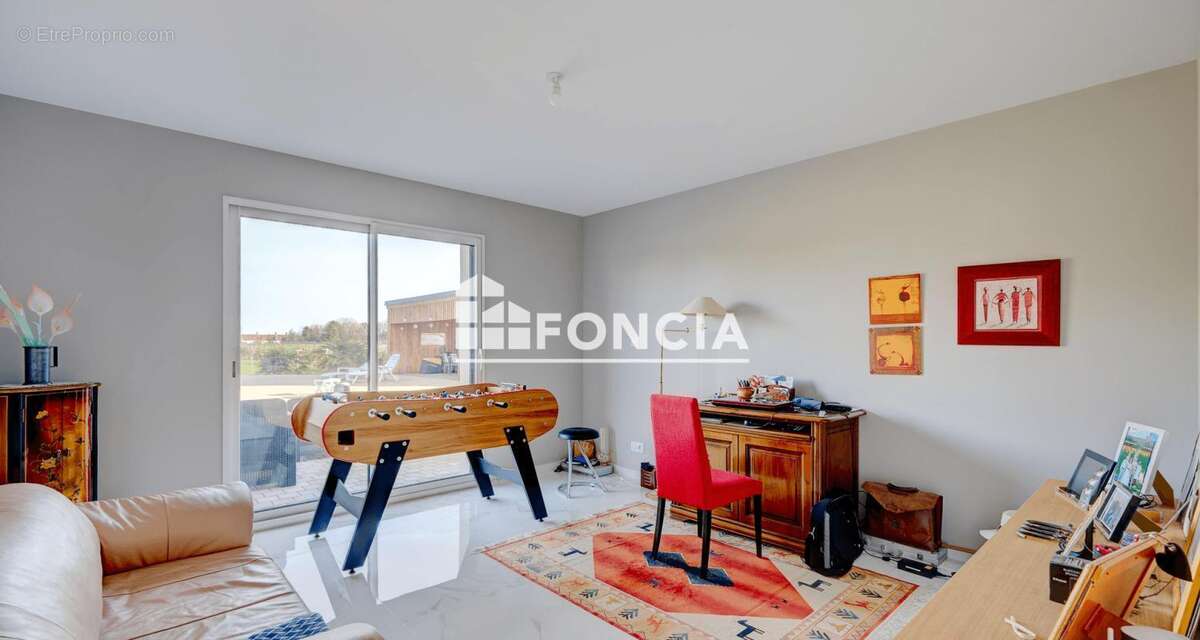 Maison à CORQUILLEROY