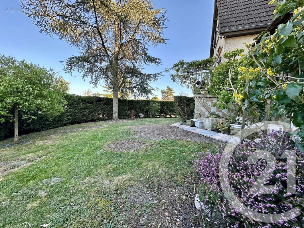 Maison 137 m² à Coubron  - photo 15