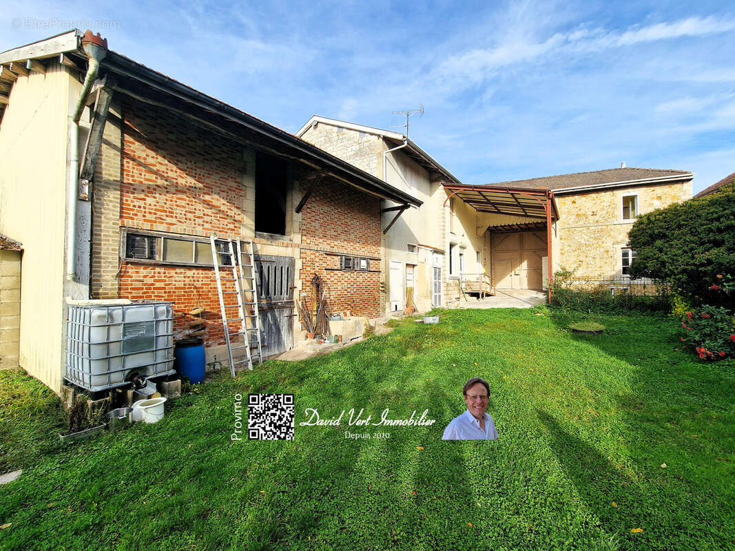Maison à LA CHAUSSEE-SUR-MARNE
