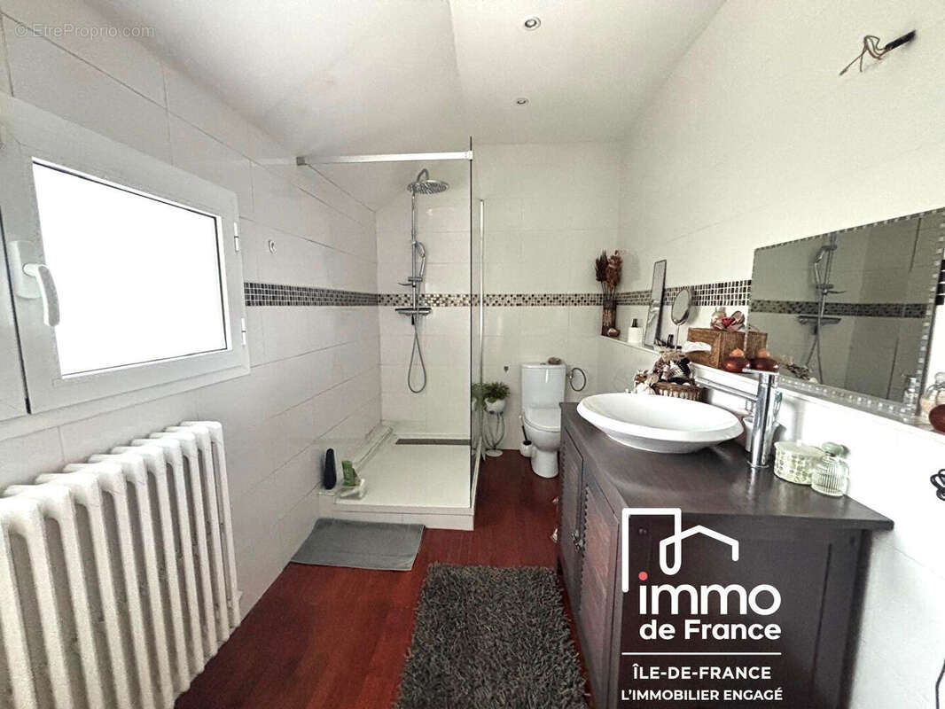 Maison à NOISY-LE-GRAND