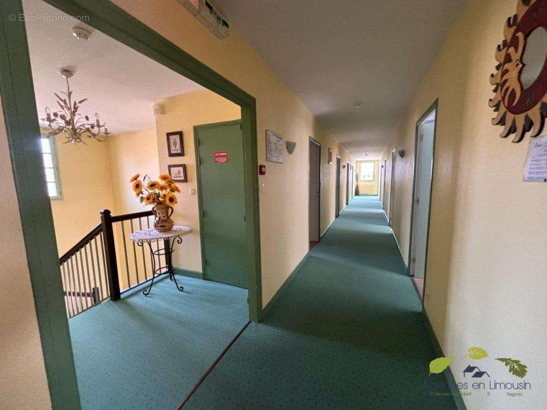 Appartement à SAUVIAT-SUR-VIGE