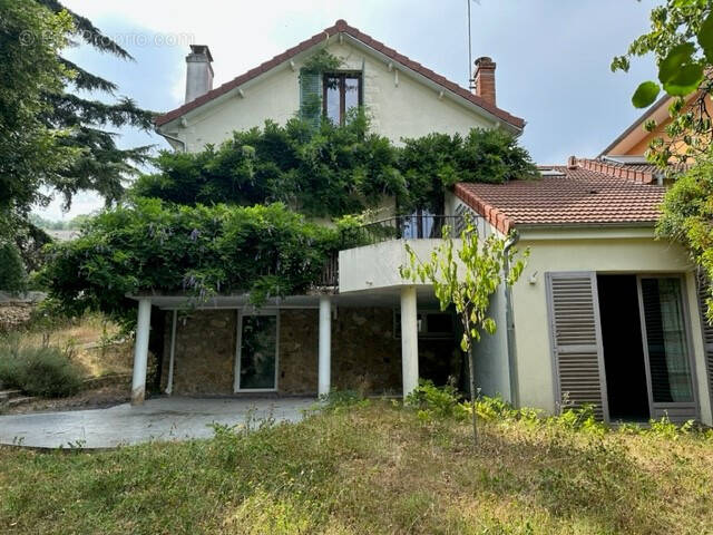 Maison à BURES-SUR-YVETTE