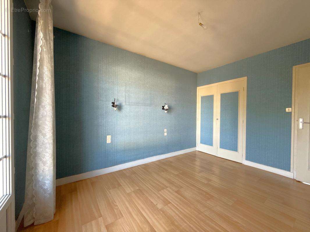 Maison à BRETENIERE de 155,45m² sur sous sol complet, 5 chambres, terrain 719 m² - photo 12