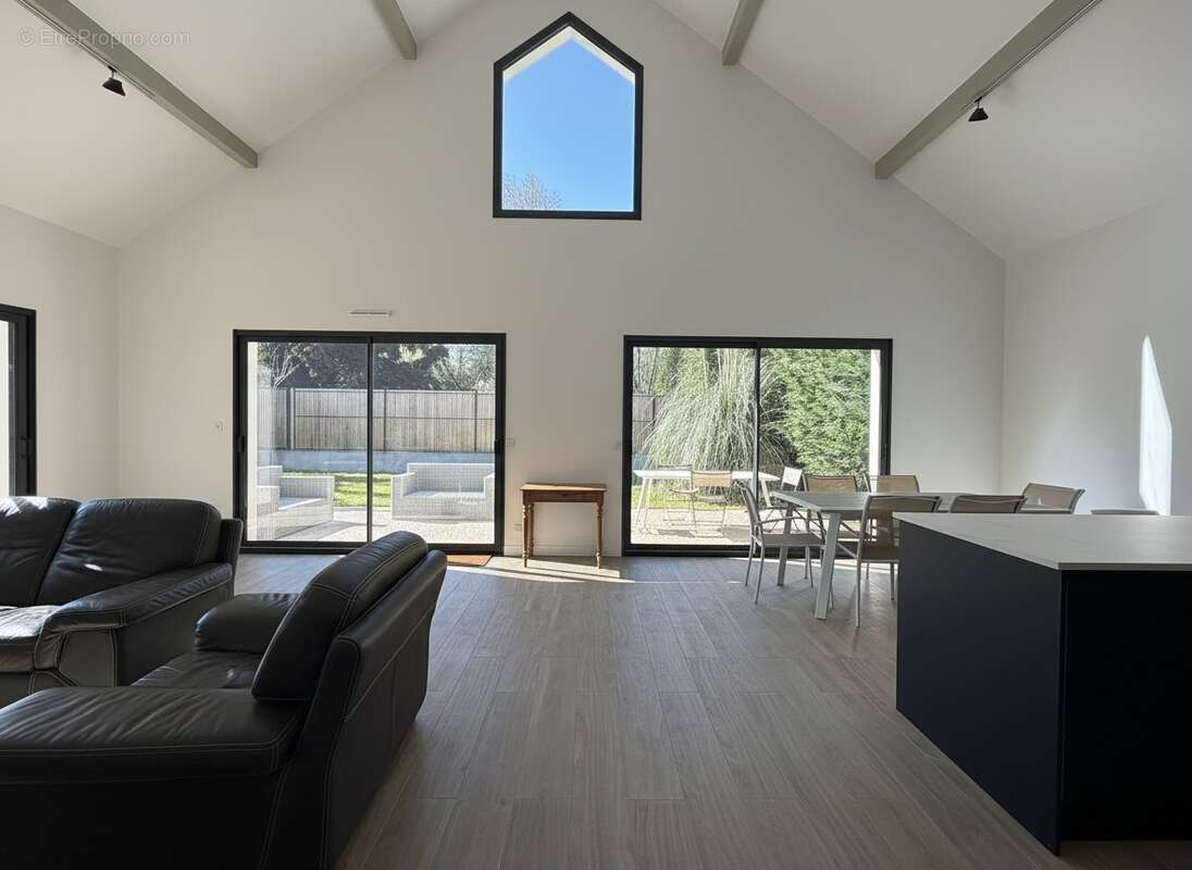 Maison à MONTLIGNON