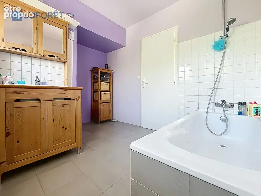 AU CENTRE DE REDENE, Maison 7 pièces 215 m² - photo 11