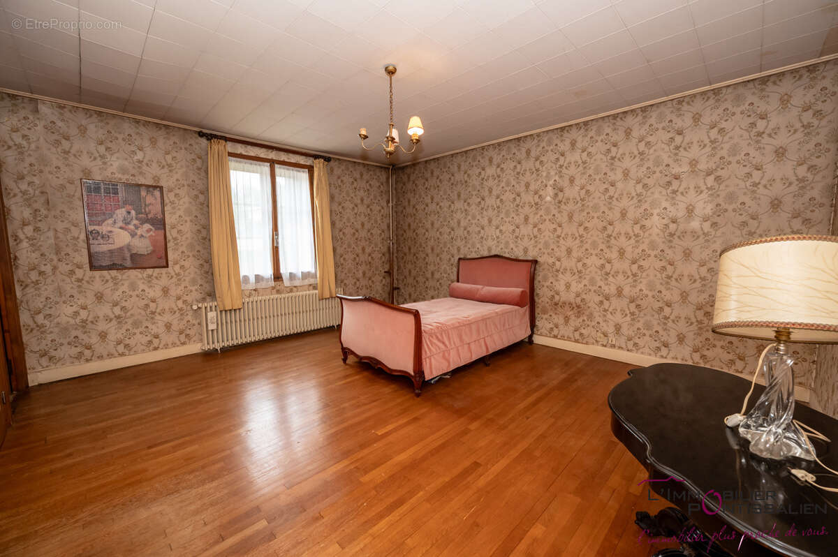MAISON DE 208 m2 SUR 733 m2- Proche frontière - photo 29