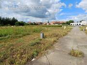 Terrain à AUBERCHICOURT