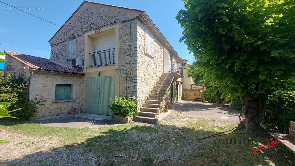 Maison à VAISON-LA-ROMAINE