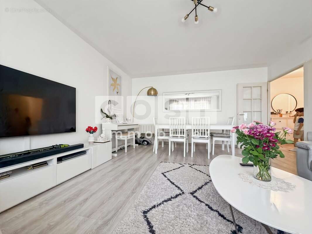 Appartement à ASNIERES-SUR-SEINE