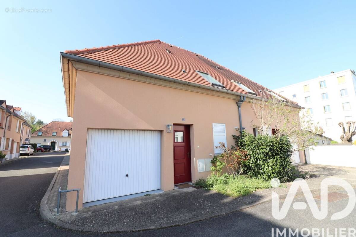 Photo 1 - Maison à AVON