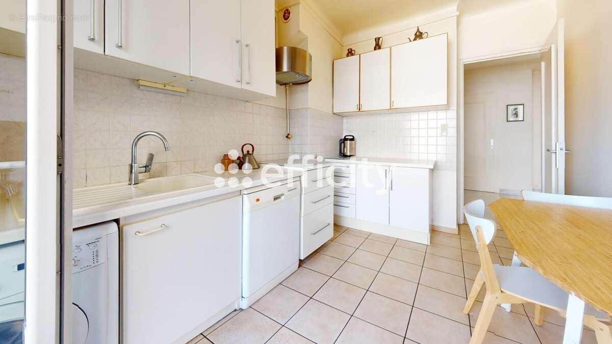 Appartement à LYON-6E