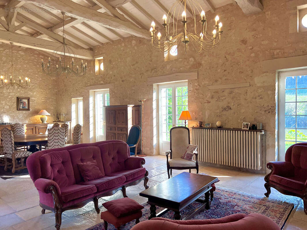 Maison à SAINT-ANTOINE-DE-BREUILH