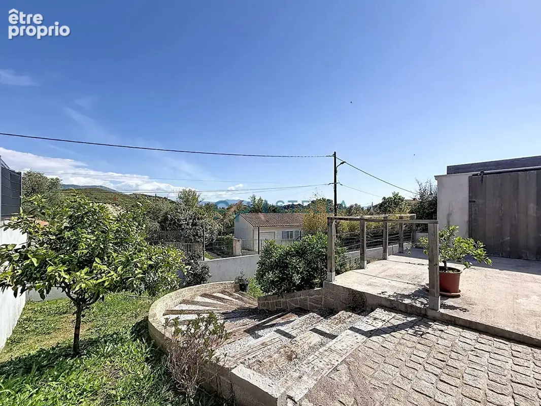 Villa contemporaine de plain-pied avec piscine, prestations haut de gamme - photo 17