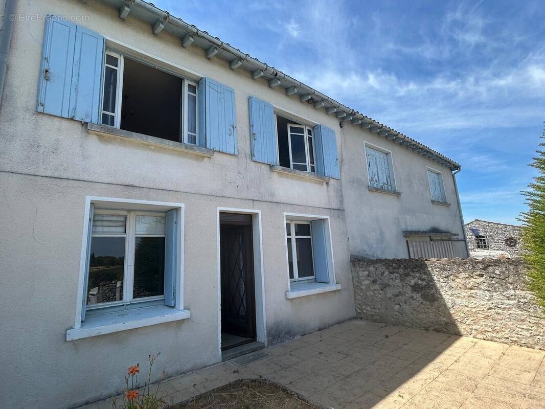 Maison à TALMONT-SUR-GIRONDE