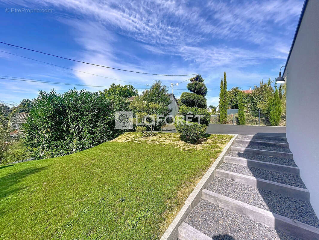 Maison à SAINT-GEORGES-DES-GROSEILLERS