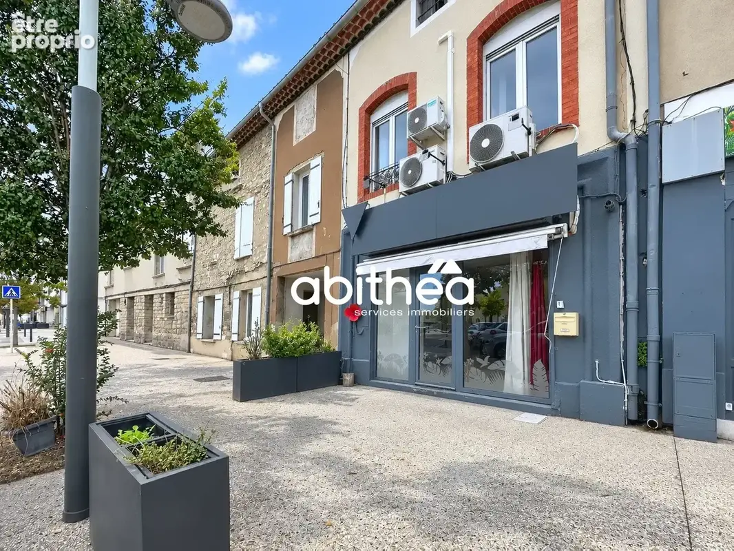 Maison de ville r+3 avec local commercial et appartement t3 duplex rénové   centre-ville de monteux - photo 2