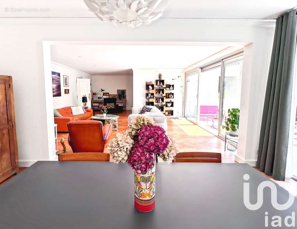 Photo 7 - Appartement à LA CELLE-SAINT-CLOUD