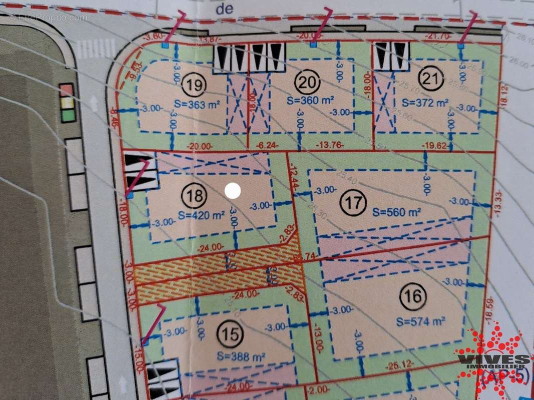 Terrain à LIGNAN-SUR-ORB