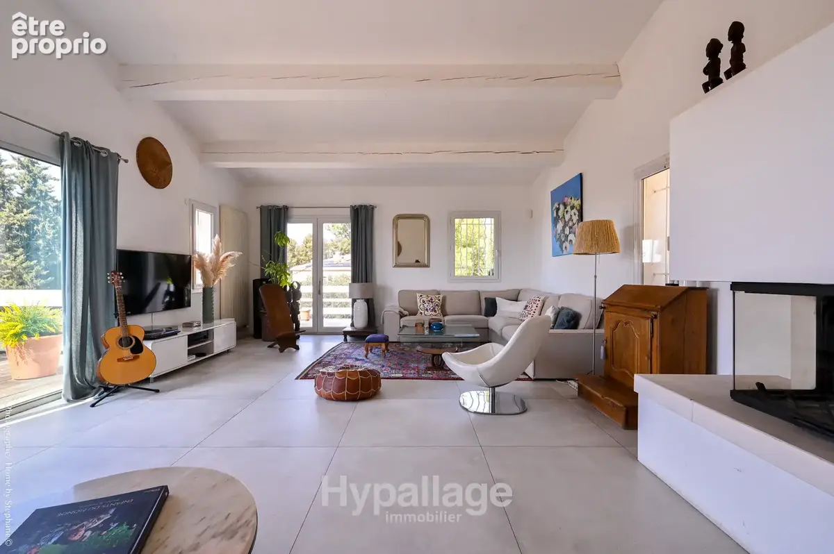 Villa T5 200 m2 avec piscine, stationnement et terrain de 1 600 m2 - photo 16