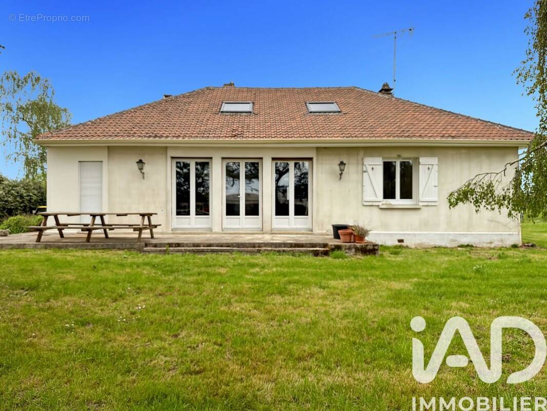 Photo 1 - Maison à CRISENOY