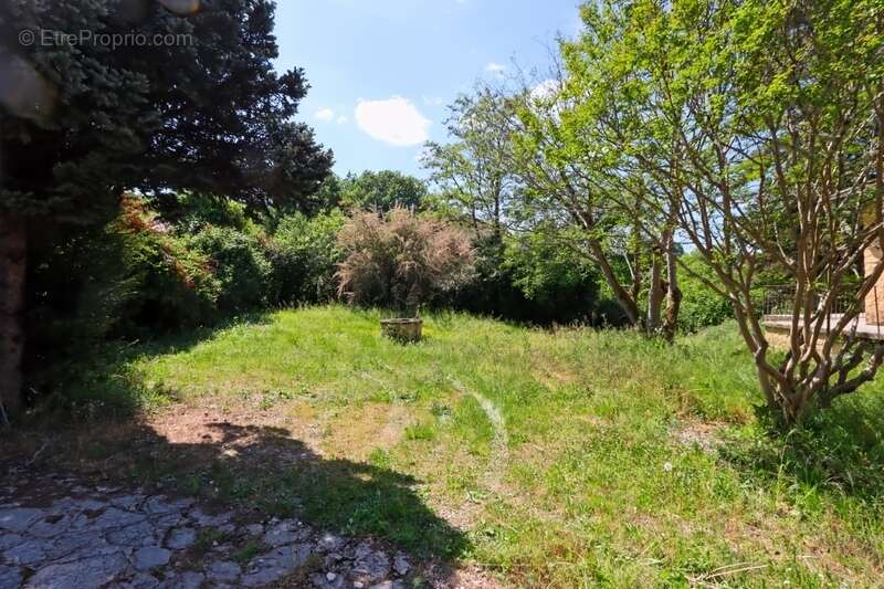 Maison à vendre 4 pièces SIORAC EN PERIGORD, sous-sol de 100m² exploitable  jardin 1933m² - photo 30