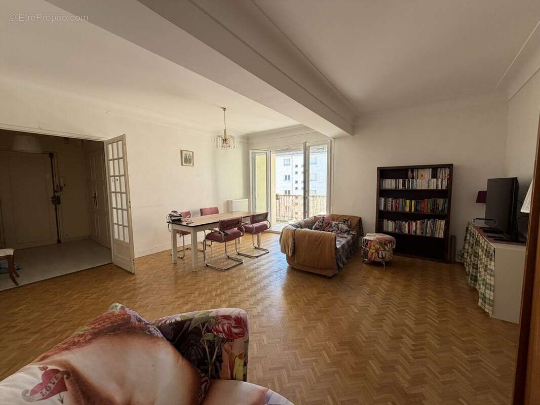 Appartement 78 m² à Perigueux  - photo 2