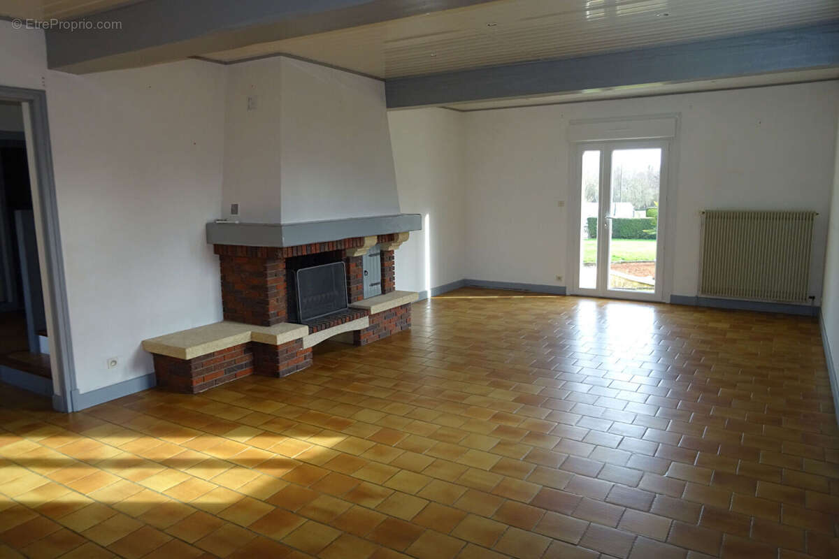 Maison à AUTHON-DU-PERCHE