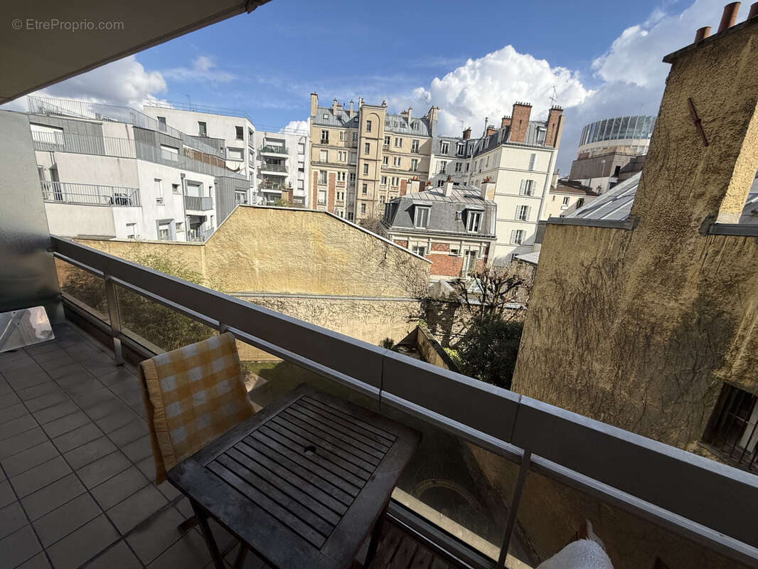 Appartement à PARIS-12E