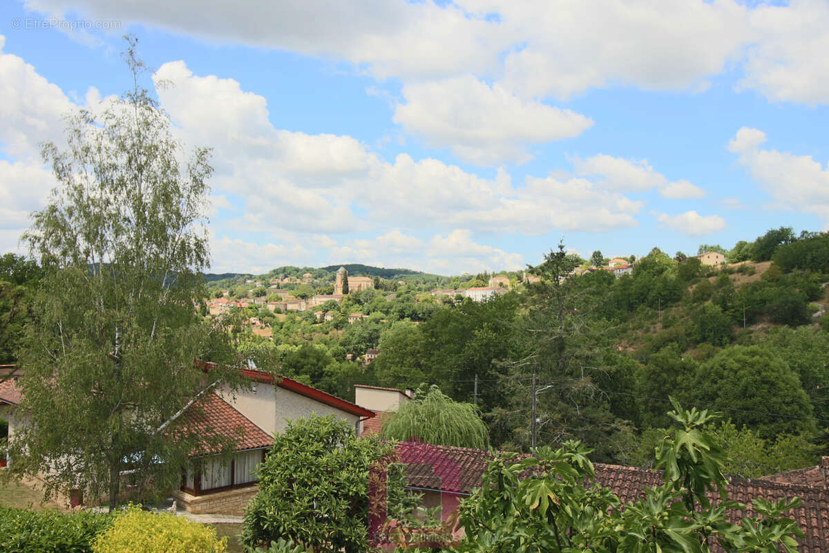 Maison à PUY-L'EVEQUE
