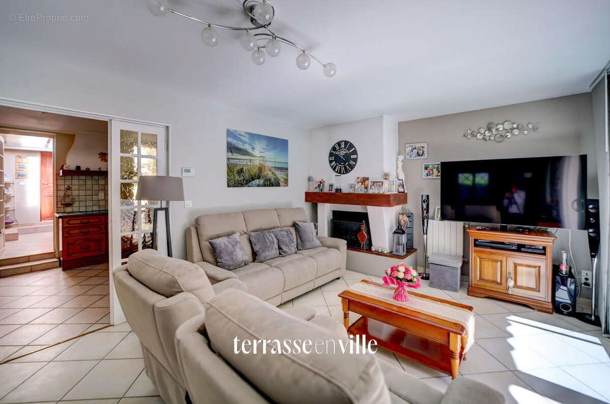 Maison à CARNOUX-EN-PROVENCE