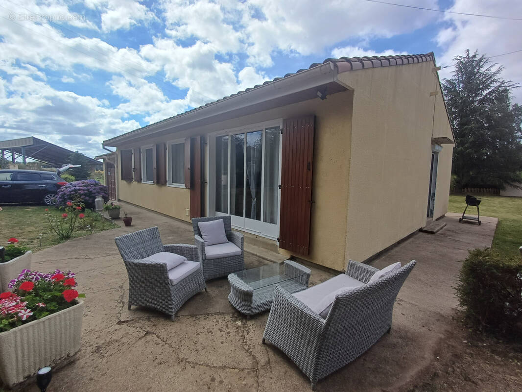 Maison à SAINT-PIERRE-D'EXIDEUIL