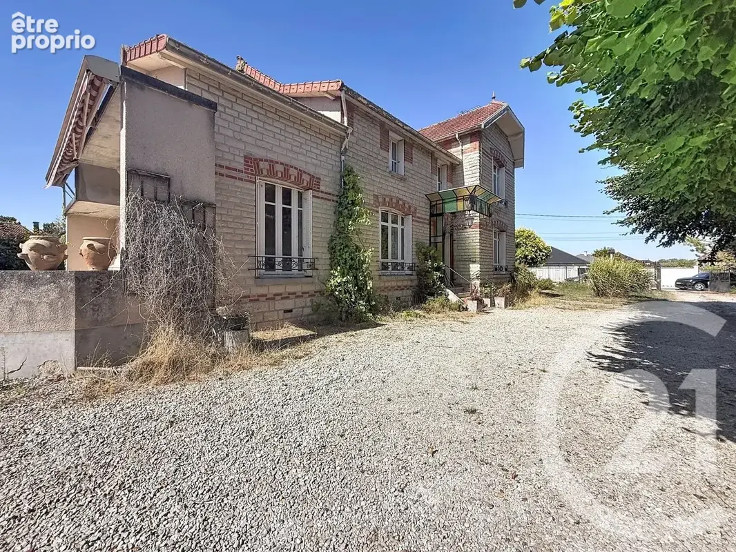 Maison 7 pièces 178 m² à vendre à Saint-Mesmin (10280) - photo 2
