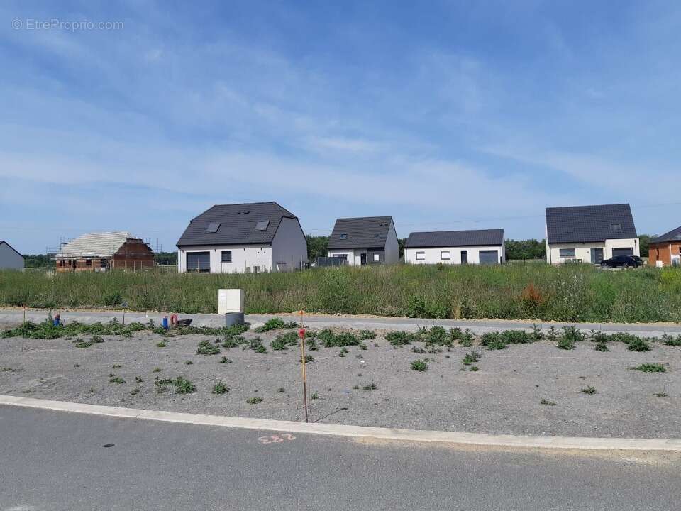 Terrain à DOUVRIN