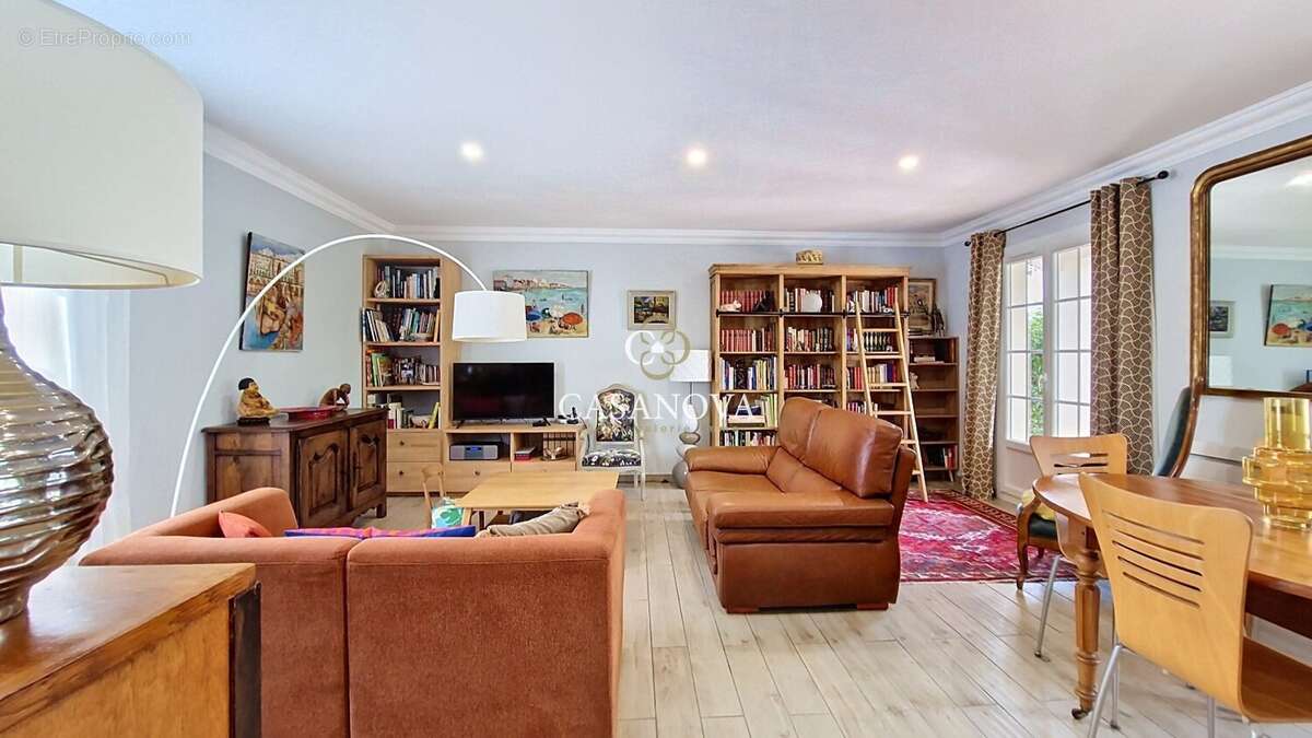 Villa - Pezenas - 4 chambres - piscine - proche centre ville - photo 7