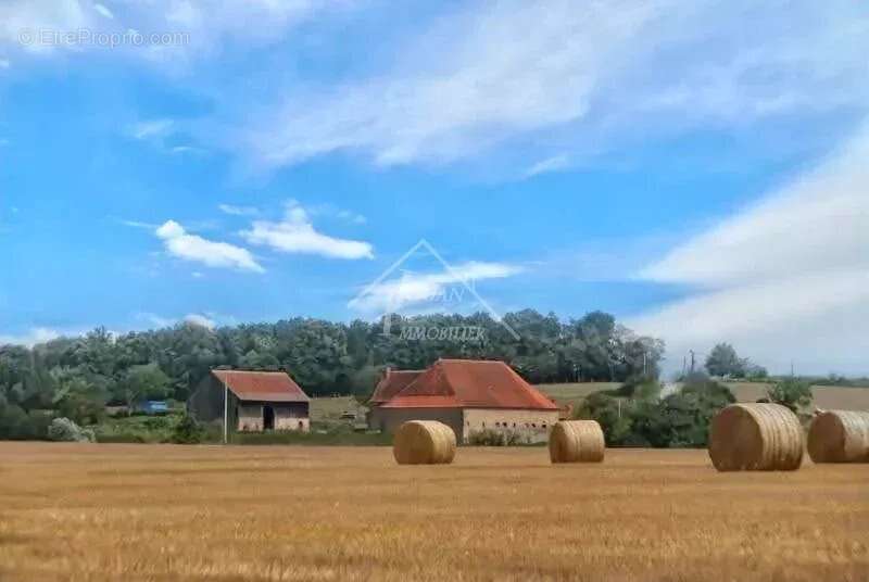 Maison à BOURBON-L'ARCHAMBAULT